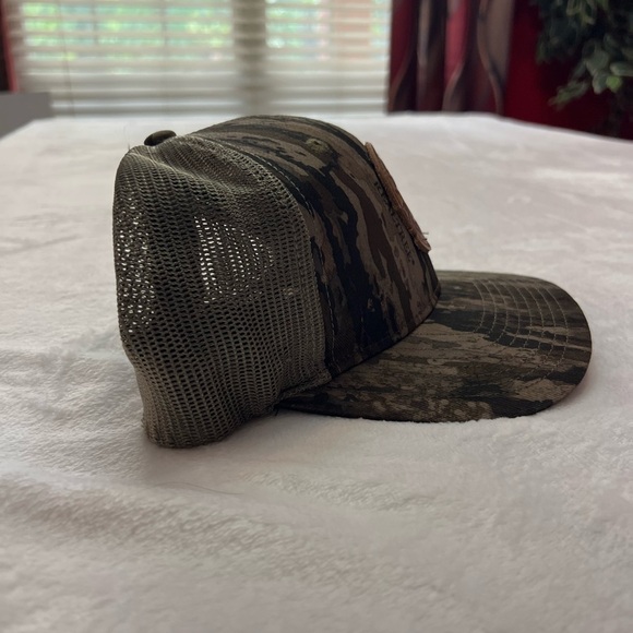 NWOT Realtree Camo Mesh Back Hat Mack’s prairie wings - Picture 2 of 5